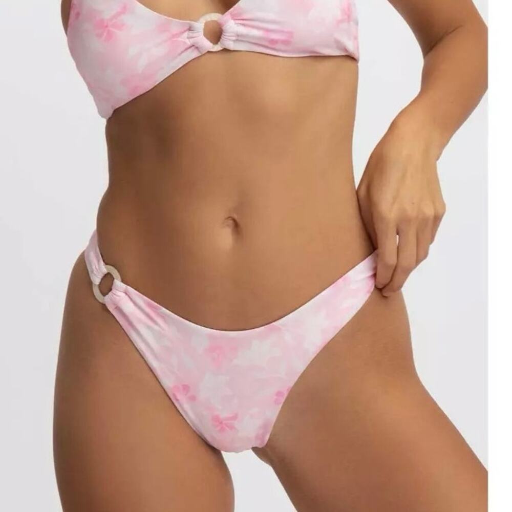 NWOT Blackbough Swim Thea Asymmetrical Cheeky Bikini Bottom Sweet Darlin’ Size L